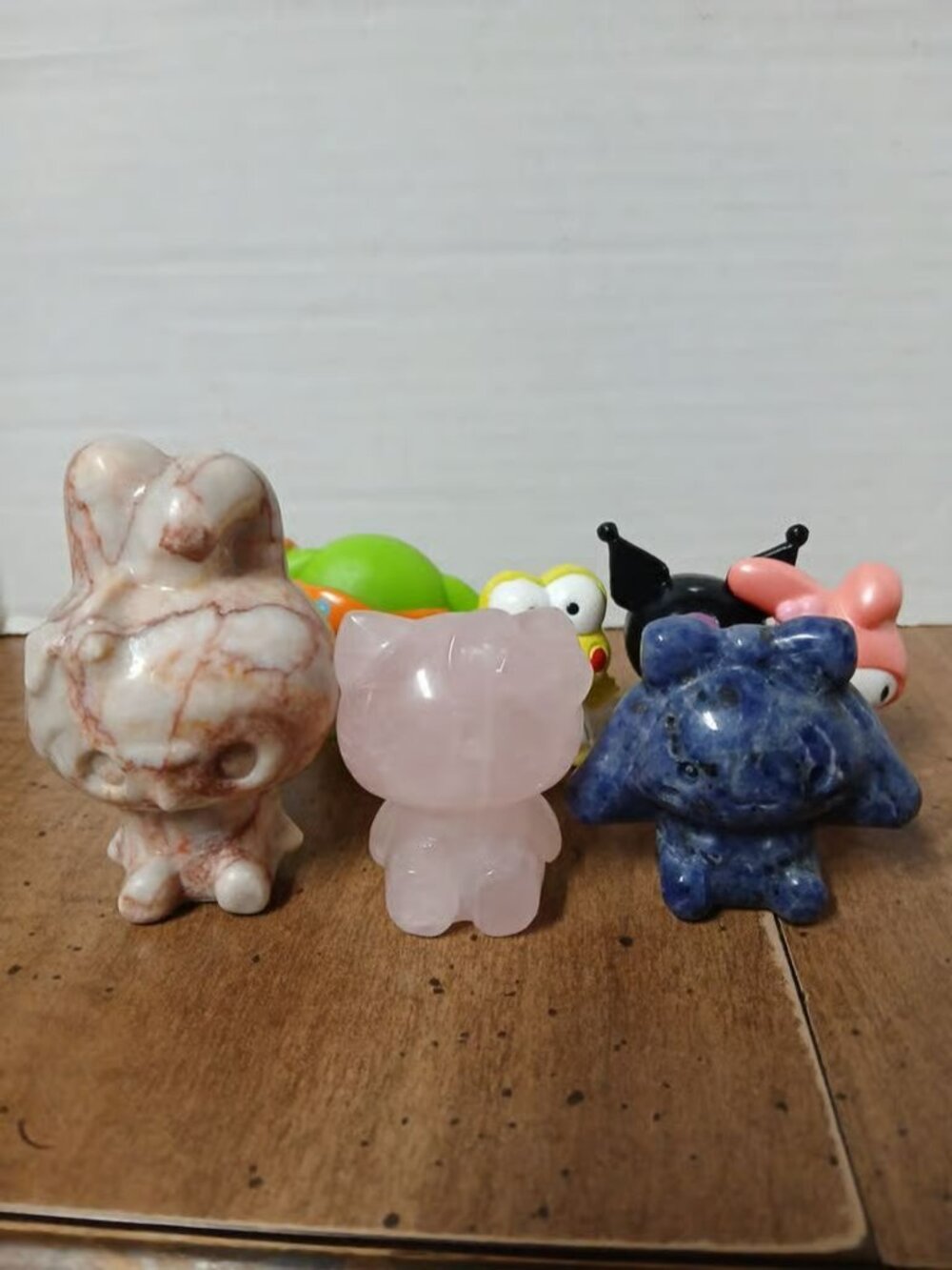 Sanrio Hello Kitty My Melody Natural Stone Figurine Lot Quartz Sodalite + Bonus